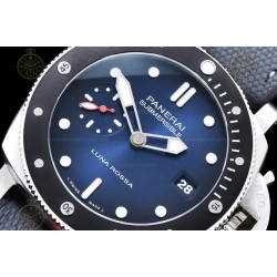 PAM01565 Submersible Luna Rossa SS/NY Blue/Dot VSF P900