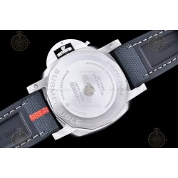 PAM01565 Submersible Luna Rossa SS/NY Blue/Dot VSF P900