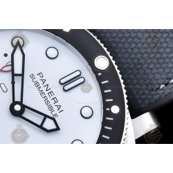 PAM01579 Submersible Luna Rossa SS/NY White/Dot VSF P900