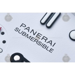 PAM01579 Submersible Luna Rossa SS/NY White/Dot VSF P900